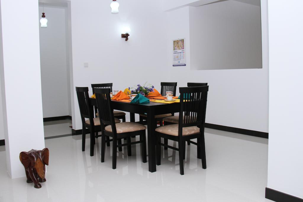 Villa Dineha Hikkaduwa Ngoại thất bức ảnh